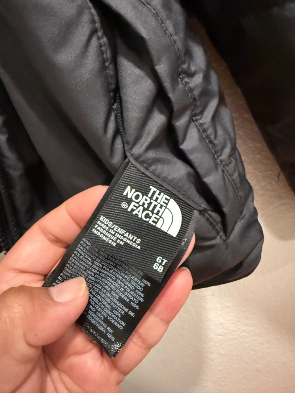 The North Face Reversible Kids Black Quilted Puffer Jacket - Picture 12 of 13